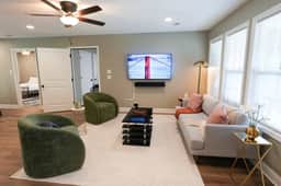 Sleeps 8 | Game Room | Near UT & Neyland Stadium