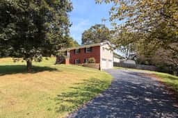 Vol House 4BD Near Neyland Stadium & Downtown Knox - Image 4