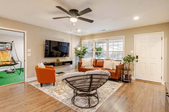 Knoxville Family Getaway Close to UTenn - Image 1