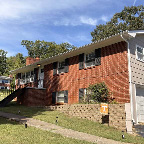 Vol House 4BD Near Neyland Stadium & Downtown Knox - Image 1