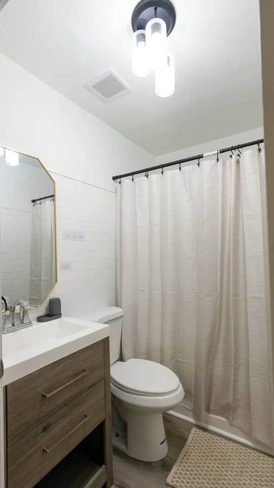 Cozy Luxe 3BD Near UWG & Historic Downtown Newnan - Image 4